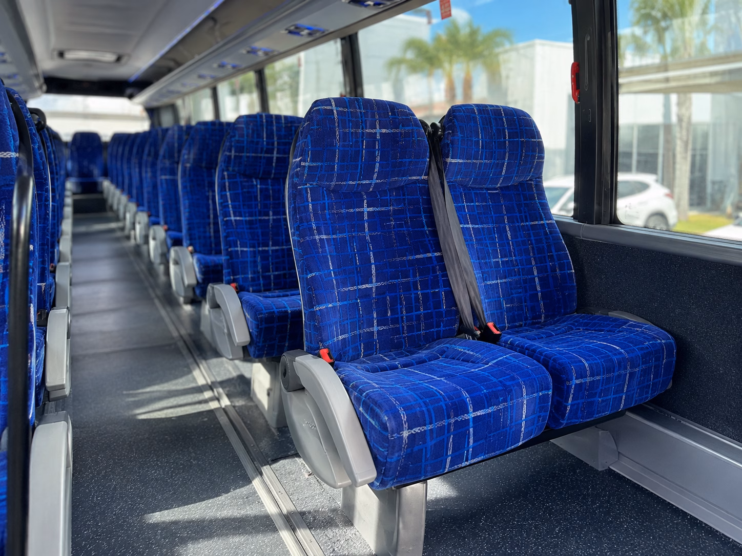 shuttle your guests between coppell hotels and dfw wedding venues